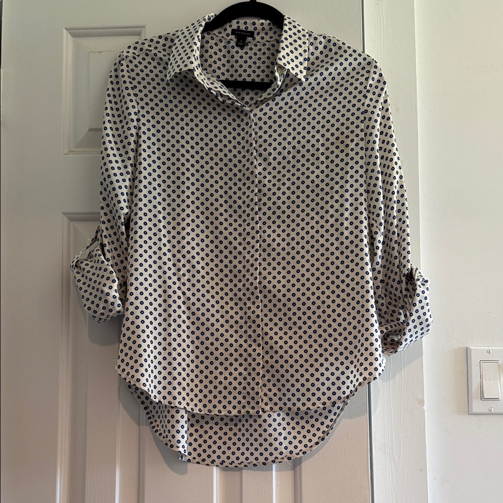 Ann Taylor Navy and White Patterned Blouse